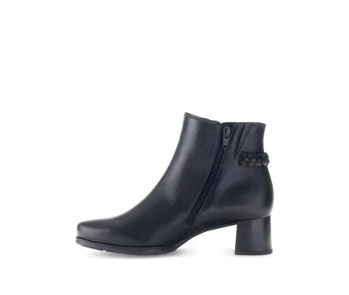 Gabor Elegant Wide Fit Ankle Boot