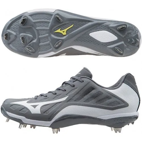 Mizuno 9-Spike Heist IQ Low Metal Cleats