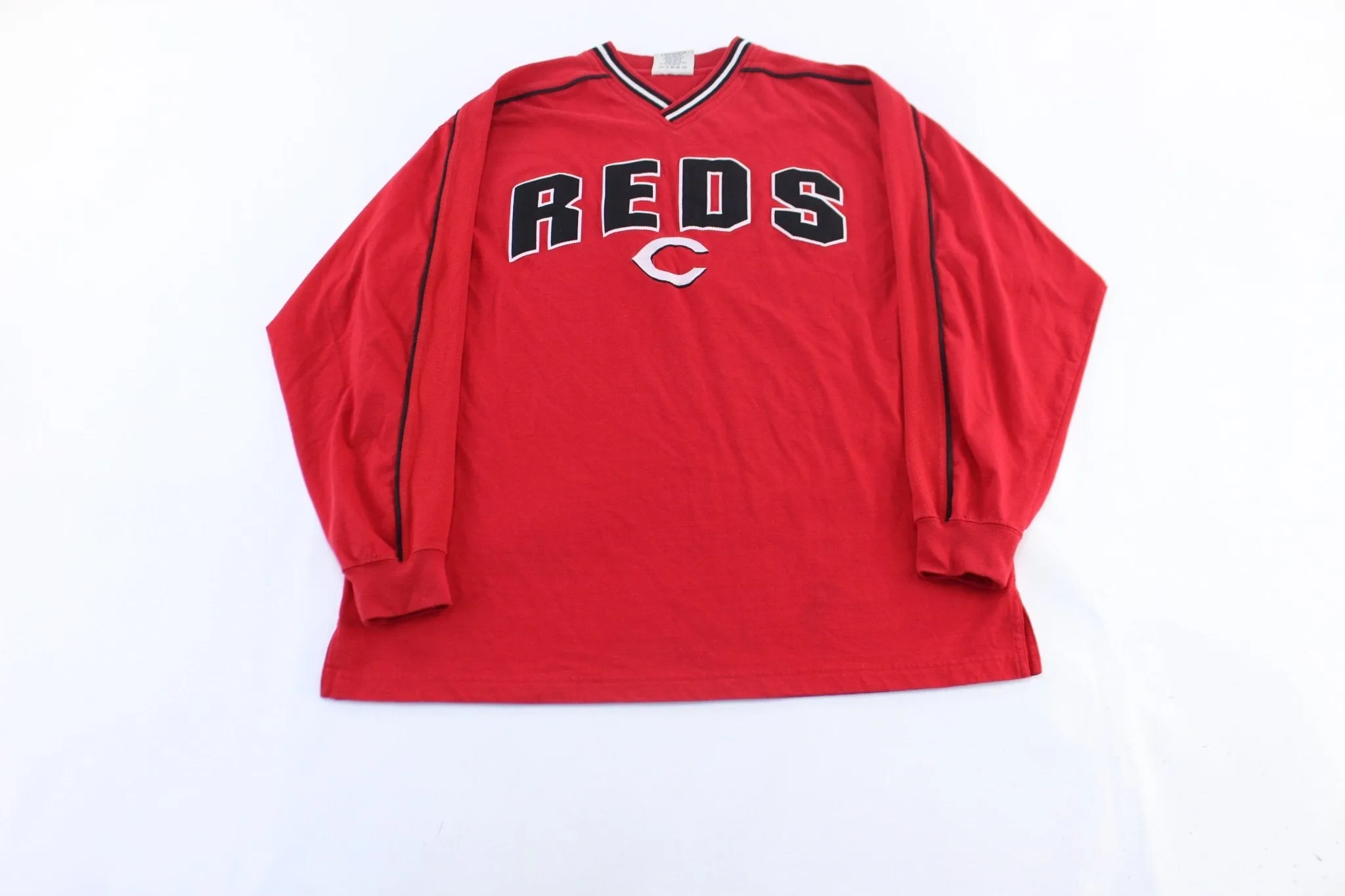 Vintage Cincinnati Reds Embroidered LS T-Shirt